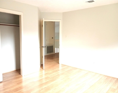 16355 Flint Run Way - Photo Thumbnail 30