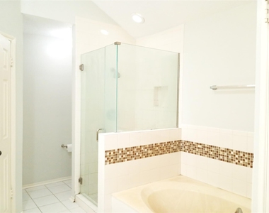 16355 Flint Run Way - Photo Thumbnail 22