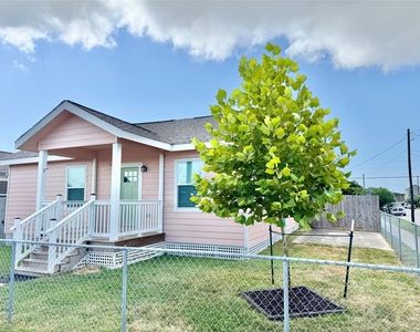 5127 Avenue L - Photo Thumbnail 30