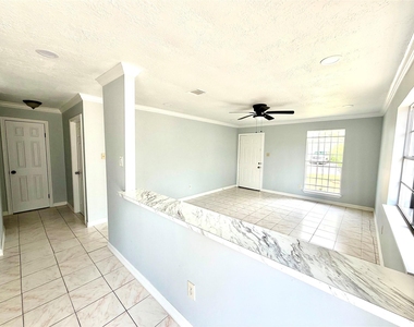 718 Blue Rock Court - Photo Thumbnail 21