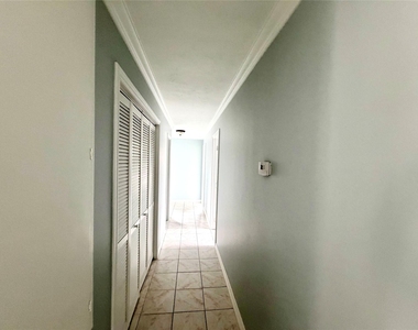 718 Blue Rock Court - Photo Thumbnail 18