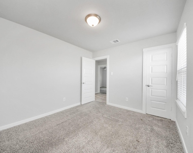 7515 Rivercane Shore Ln - Photo Thumbnail 27