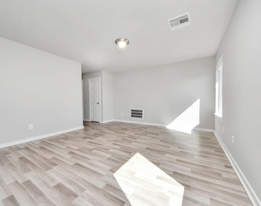 7515 Rivercane Shore Ln - Photo Thumbnail 20