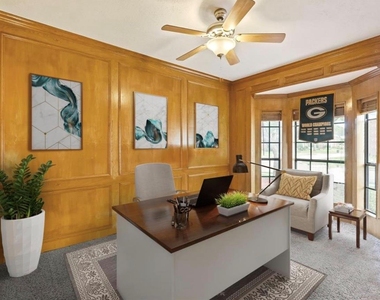 17335 Meadow Heights Drive - Photo Thumbnail 5