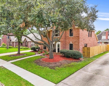 17335 Meadow Heights Drive - Photo Thumbnail 29