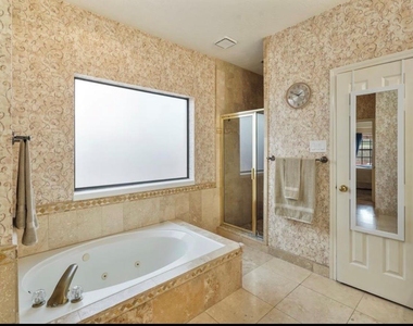 17335 Meadow Heights Drive - Photo Thumbnail 17
