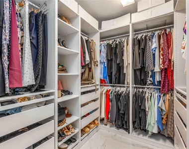 2730 Dolce Oaks Drive - Photo Thumbnail 21