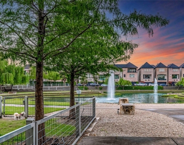 2730 Dolce Oaks Drive - Photo Thumbnail 27