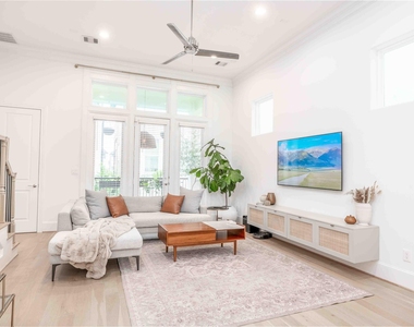 2730 Dolce Oaks Drive - Photo Thumbnail 14