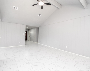 23515 Briarcreek Boulevard - Photo Thumbnail 9