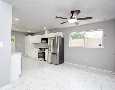23515 Briarcreek Boulevard - Photo Thumbnail 11