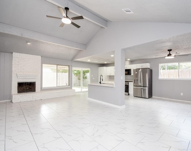 23515 Briarcreek Boulevard - Photo Thumbnail 7