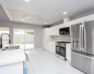 23515 Briarcreek Boulevard - Photo Thumbnail 14