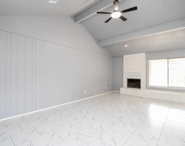 23515 Briarcreek Boulevard - Photo Thumbnail 10