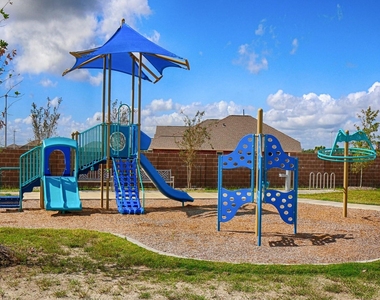 2908 Fair Wind Lane - Photo Thumbnail 15
