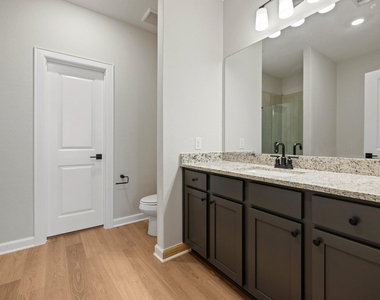 2908 Fair Wind Lane - Photo Thumbnail 9