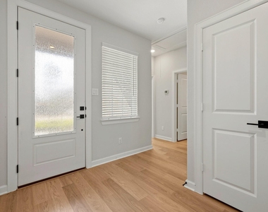 2908 Fair Wind Lane - Photo Thumbnail 1