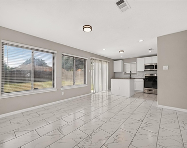 2519 Silver Cypress Drive - Photo Thumbnail 6