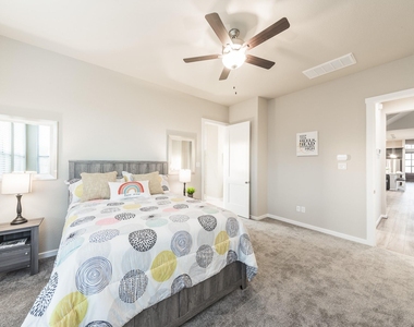 8710 Crossing Oak Lane - Photo Thumbnail 13