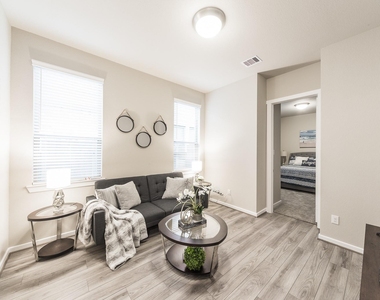 8710 Crossing Oak Lane - Photo Thumbnail 19
