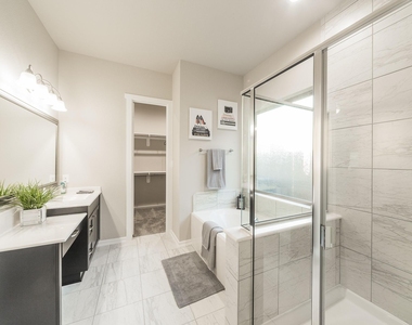 8710 Crossing Oak Lane - Photo Thumbnail 15