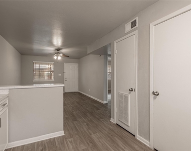 600 Palm Street - Photo Thumbnail 5