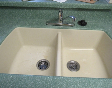 17401 Red Oak Drive - Photo Thumbnail 14