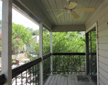 17401 Red Oak Drive - Photo Thumbnail 25