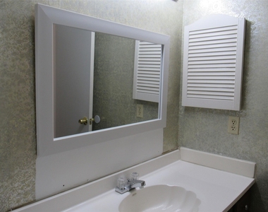 17401 Red Oak Drive - Photo Thumbnail 22
