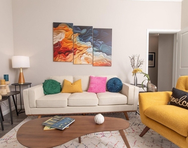 4001 Fannin Street - Photo Thumbnail 2
