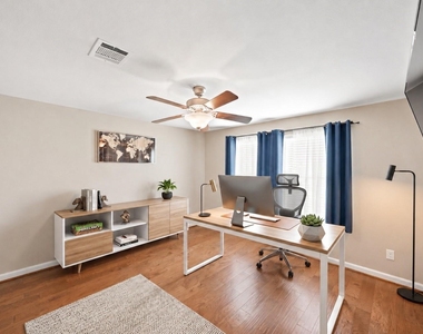 249 Castlegate Lane - Photo Thumbnail 8