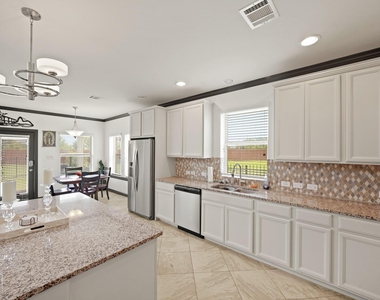 249 Castlegate Lane - Photo Thumbnail 6