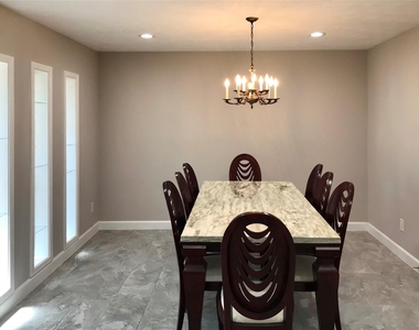 5470 Carew Street - Photo Thumbnail 4
