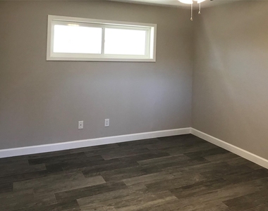 5470 Carew Street - Photo Thumbnail 17
