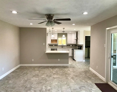 5470 Carew Street - Photo Thumbnail 10