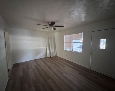 290 Clemmons Street - Photo Thumbnail 1