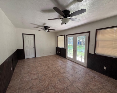 290 Clemmons Street - Photo Thumbnail 8