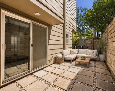 1217 Wagner Street - Photo Thumbnail 16