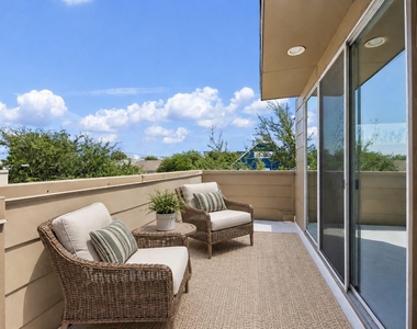 1217 Wagner Street - Photo Thumbnail 8