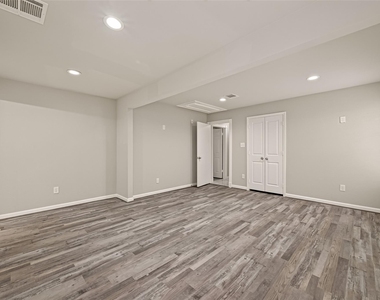 5207 Bent Bough Lane - Photo Thumbnail 36