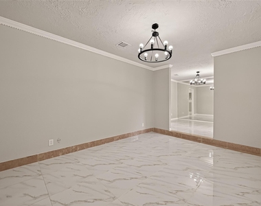 5207 Bent Bough Lane - Photo Thumbnail 2
