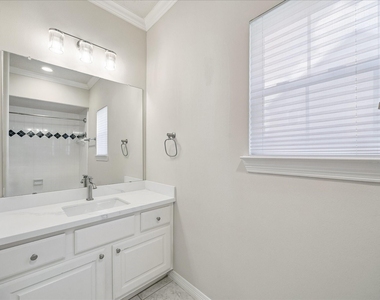 5638 Avalon Way - Photo Thumbnail 17