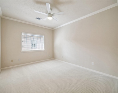 5638 Avalon Way - Photo Thumbnail 15
