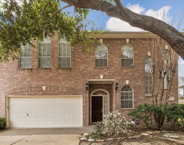 5638 Avalon Way - Photo Thumbnail 2