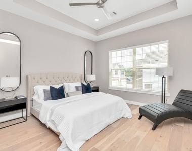 305 Queen Sude Lane - Photo Thumbnail 18