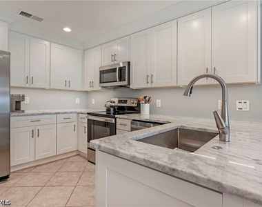 22971 Rosedale Drive - Photo Thumbnail 5