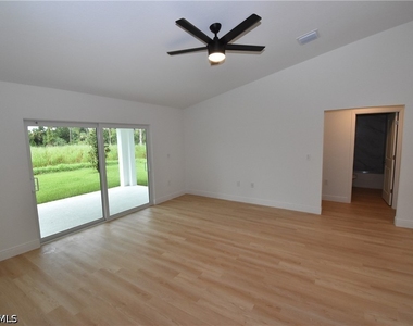 4668 Addley Avenue - Photo Thumbnail 22