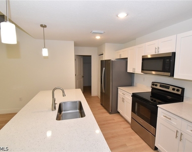 4668 Addley Avenue - Photo Thumbnail 1