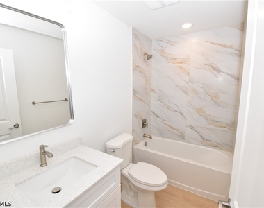 4668 Addley Avenue - Photo Thumbnail 17