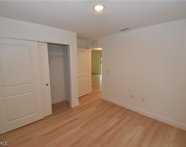 4668 Addley Avenue - Photo Thumbnail 20